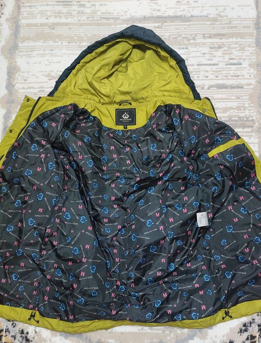 Продам куртку демесизон