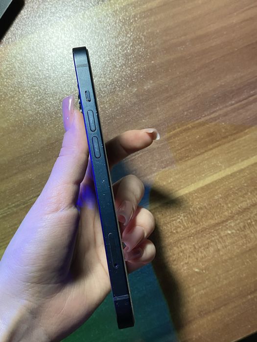 продам Apple 13 б/у