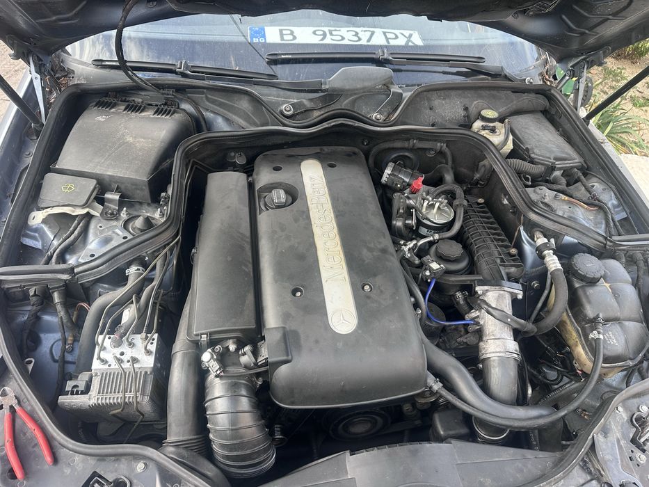 Мерцедес w211 e220cdi на части или цял