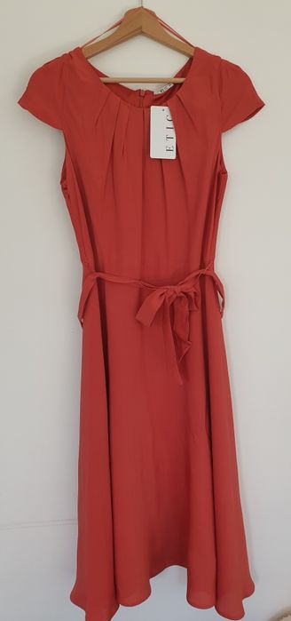 Rochie M noua cu eticheta