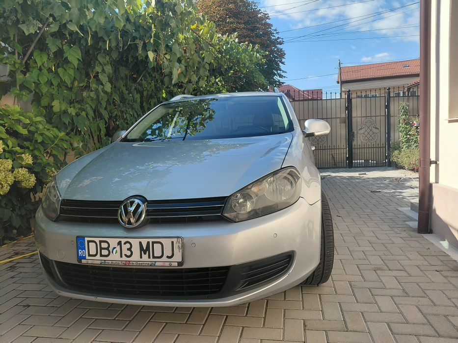 Volkswagen golf.