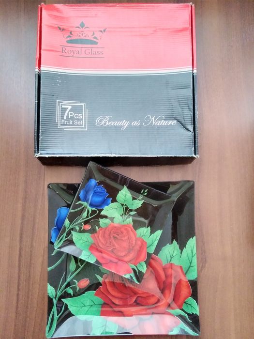 Продам набор закусочных тарелок