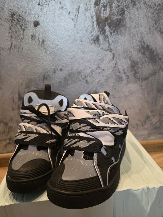 Vând  Lanvin curb black 42