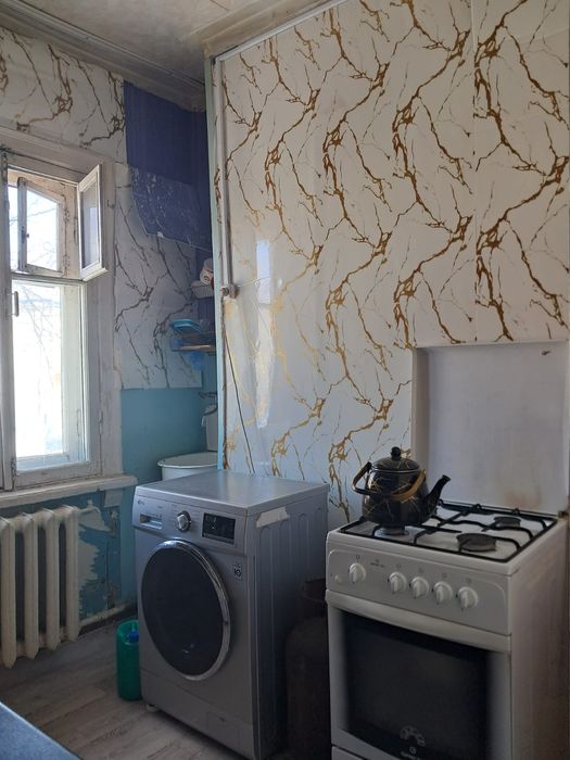 Продам 8ми квартира