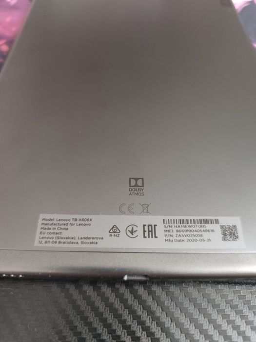 Lenovo tablet fhd plus