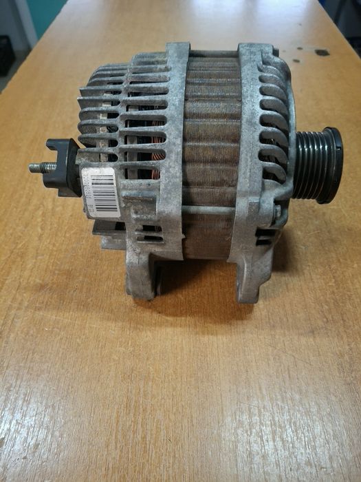 Alternator Renault Laguna 3  Megane 3  Scenic 3  2.0 DCI