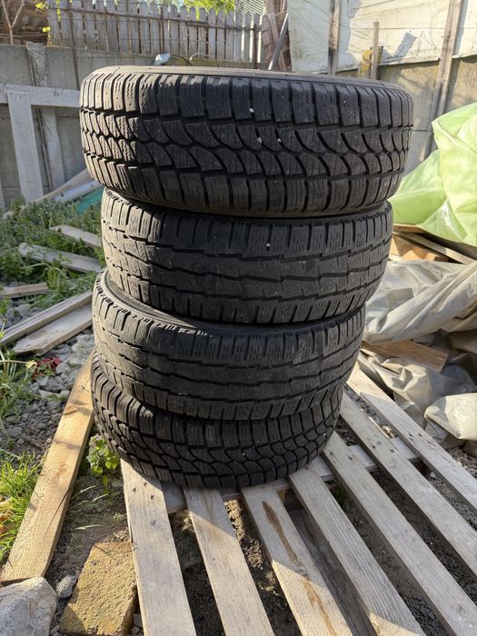 Cauciucuri iarna 205 65 r16c
