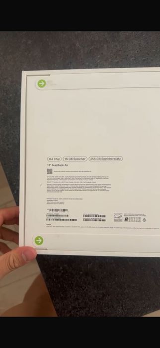 MacBook Air m4 sigilat