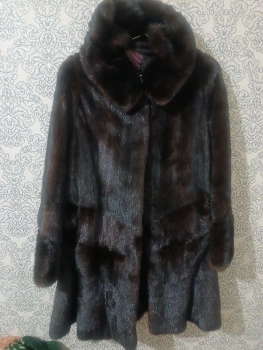 Продам норковую шубу