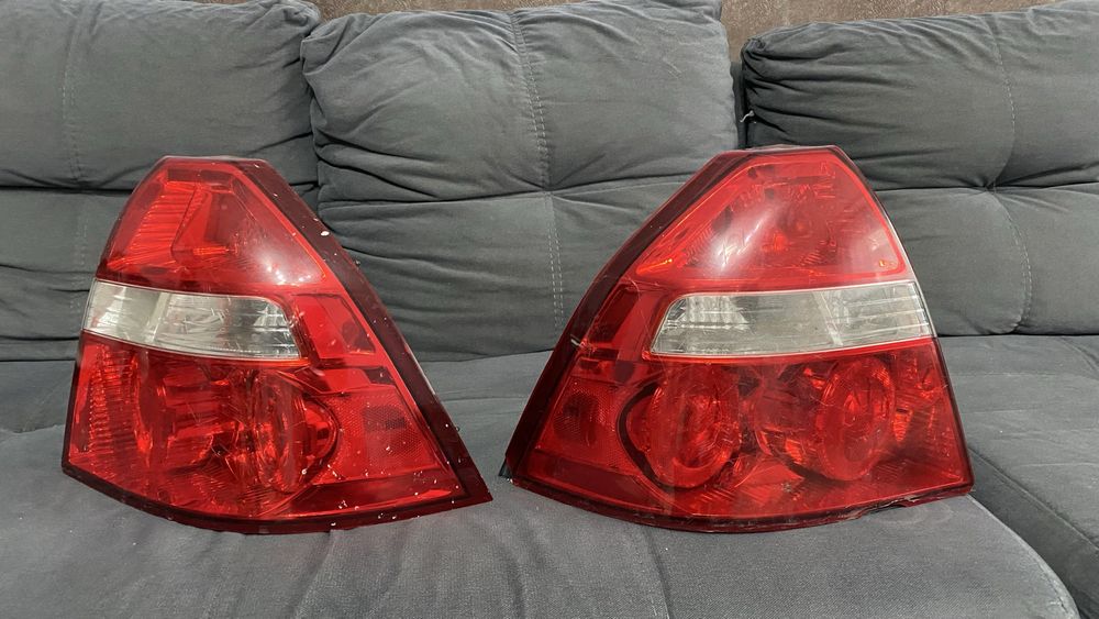 Продам задние фары на Равон