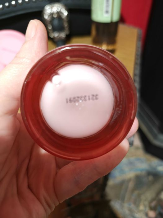 Марков лот козметика за коса кожа и нокти