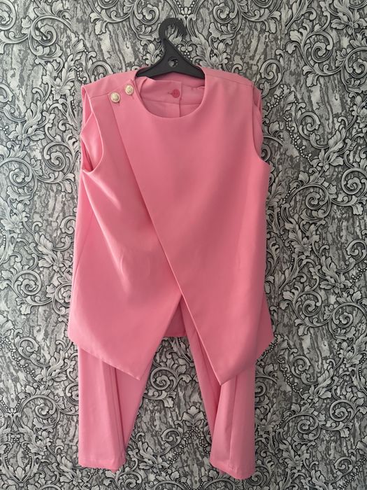 Костюм розовый двойка