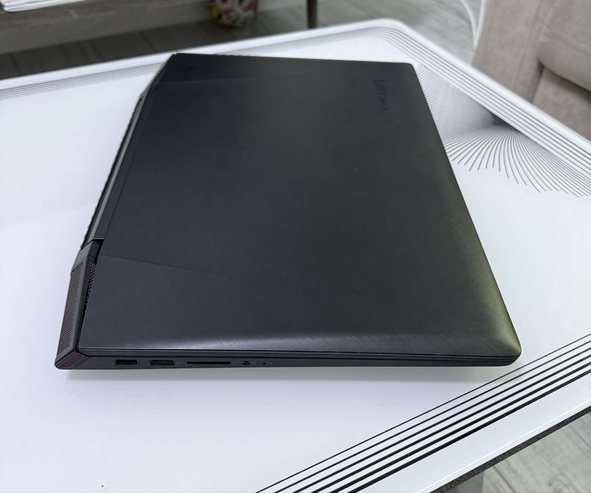 Продается Ноутбук Lenovo IdeaPad Y700