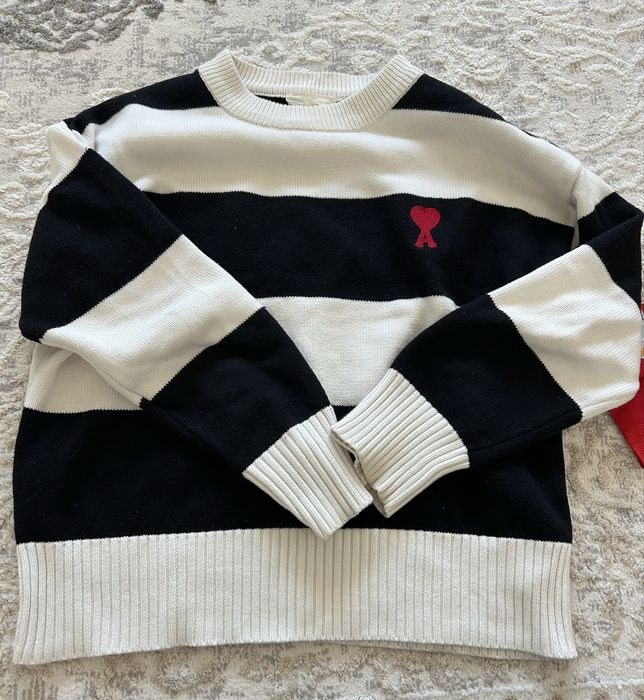Продам худи Ami Paris