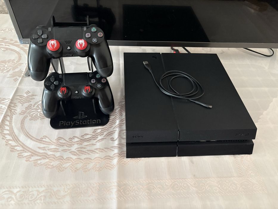 PlayStation 4 Fat с дисководом