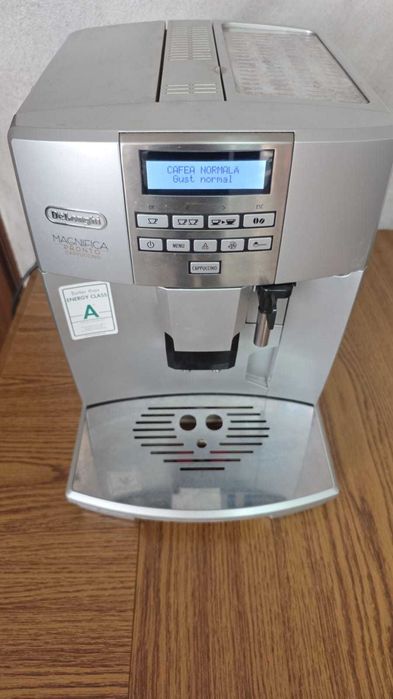 Espressor Delonghi Magnifica pronto cappuccino (expresor, espresor)