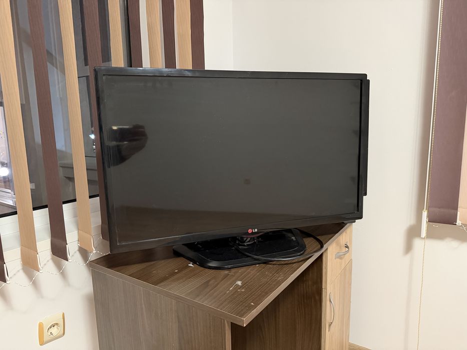 Телевизор LG 32 инча