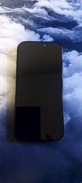 IPhone 16 pro във гаранция