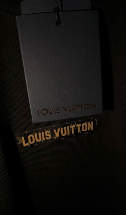 НАМАЛЕНИЕ! Маркови мъжки тениски - Louis Vuitton черен цвят. НОВО!