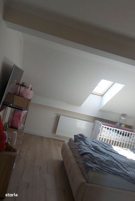 Apartament de 4 camere,  100 mp, parcare, zona Stadionului