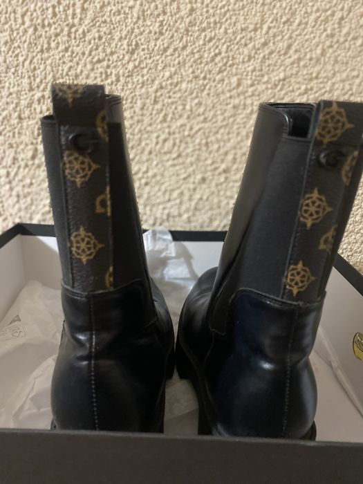 Guess Оригинални боти