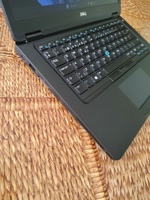 Dell Latitude 5490 14" Fhd Ips,i5 Gen8,Slot Sim 4G,Tst Iluminatā
