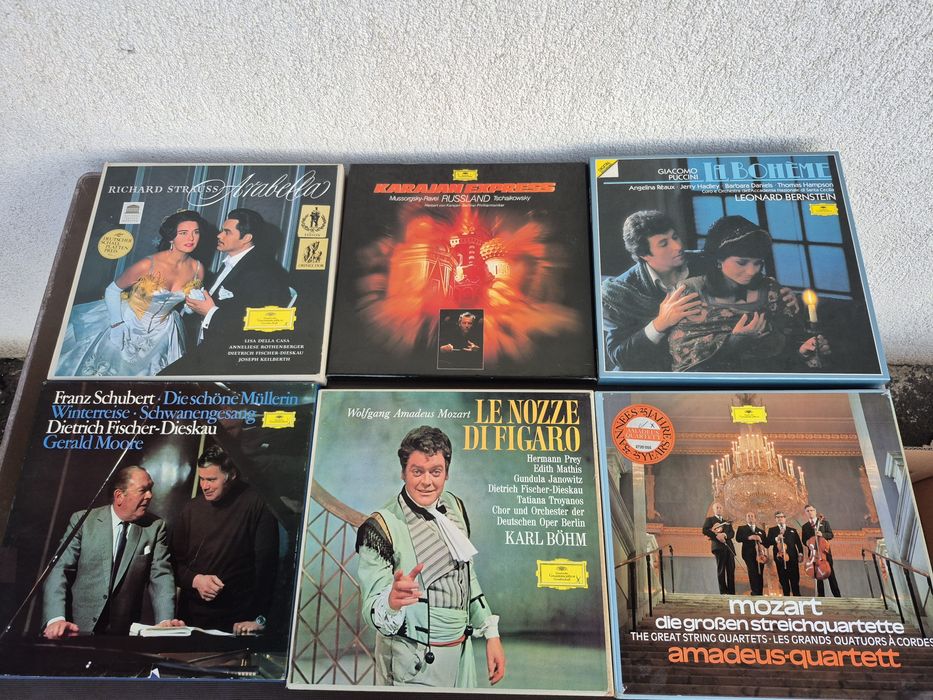 Vând Lot 150lp Discuri Vinil cu muzică clasică mixta 

Artiști:

- Fra