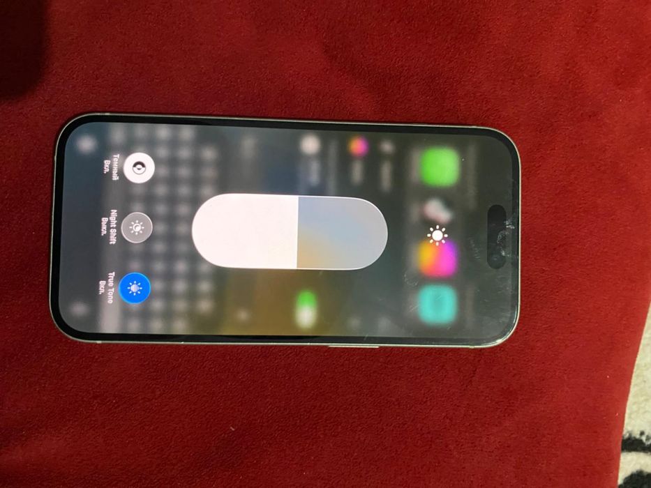 Айфон 15 128 гб.