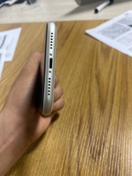 Iphone 11 sotiladi