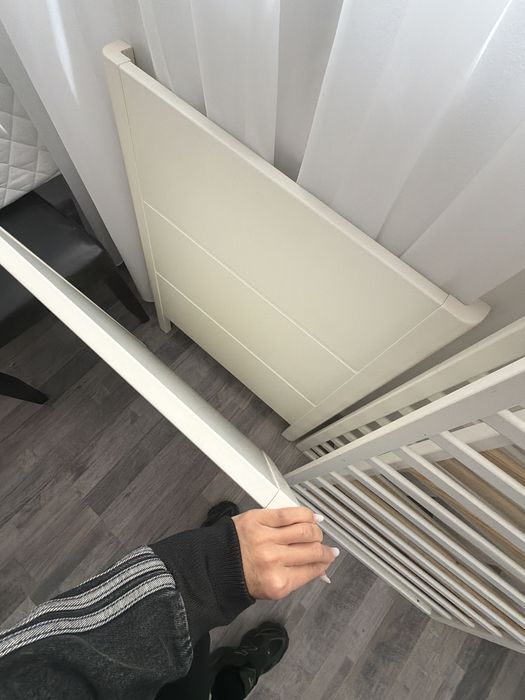 Carucior 3In1, patut si scaun de masa pentru copilasi 2000 lei negociabil