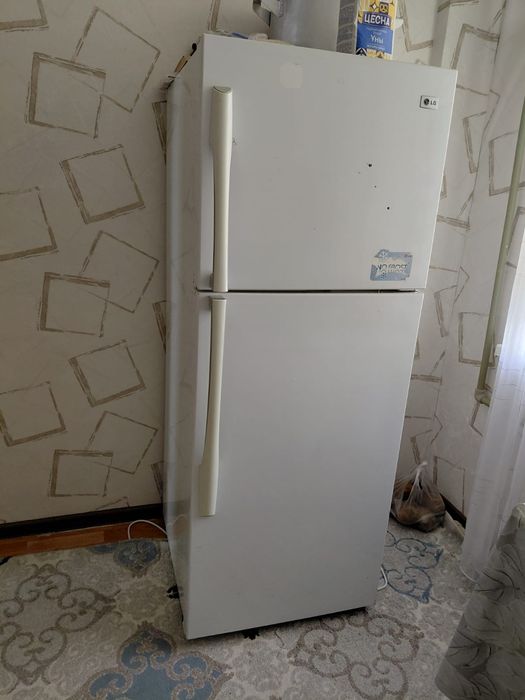 Продам холодильник