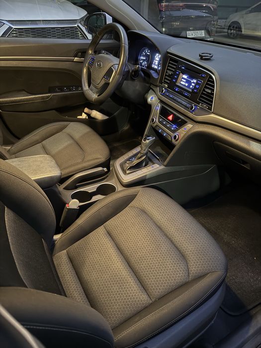 Hyundai Elantra GLS 2017