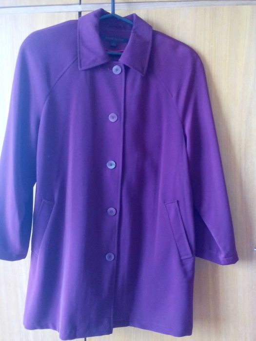 Вълнени палта и трикотажни и кожени манта