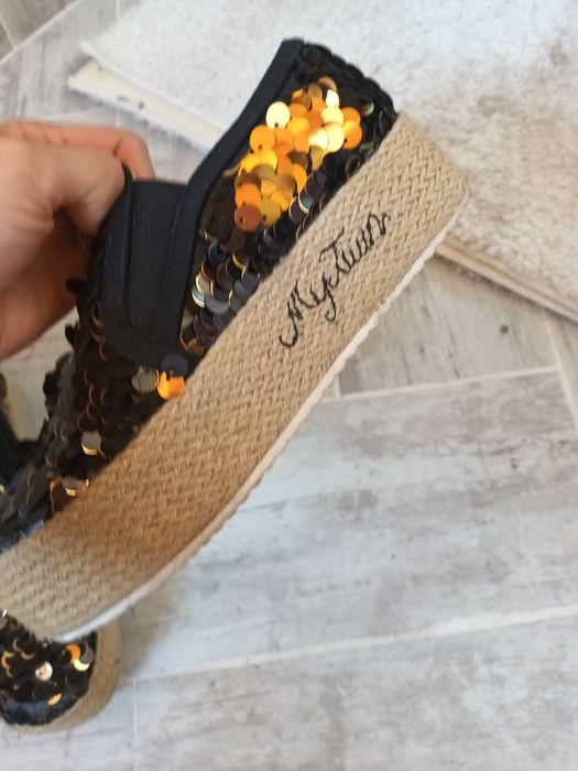 Лот от обувки спортни елегантни