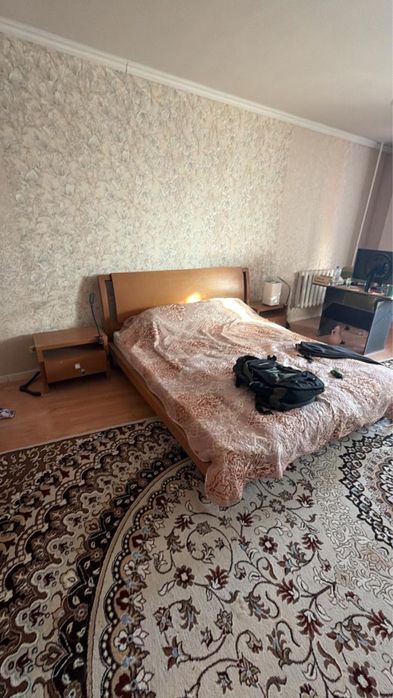 Продам спальный гарнитур