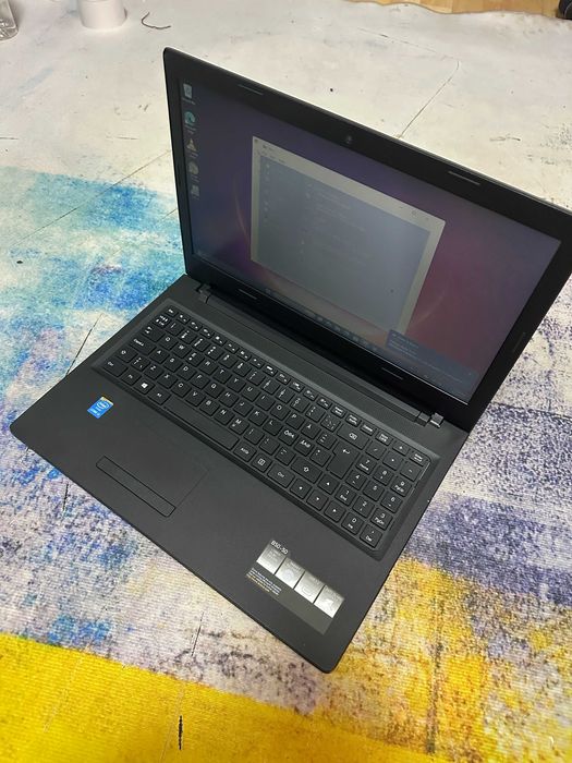 lenovo Lenovo B50-50, husa cadou , i3, 4gb, ssd 240 gb , impecabil