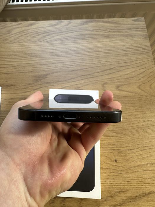 Apple iPhone 16 Pro Max 512 gb - 90% sănătate baterie - impecabil