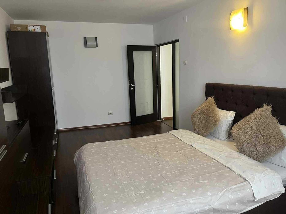 Inchiriez apartament 2 camere decomandat regim hotelier