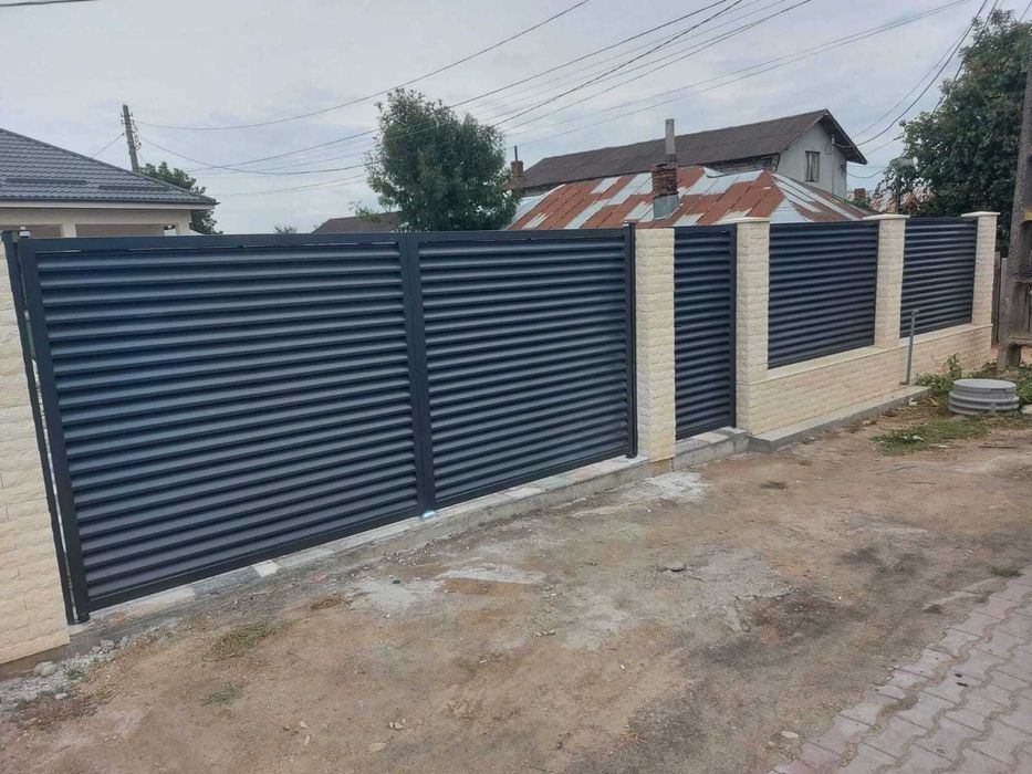 Construim garduri si porti din panouri stil jaluzele, sipca metalica, tabla cutata, BCA