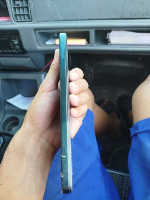 Vivo y04 10g +128g