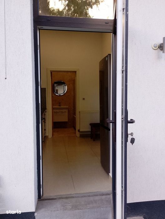 CI644 Piata Traian,1 camera,Renovat,istoric