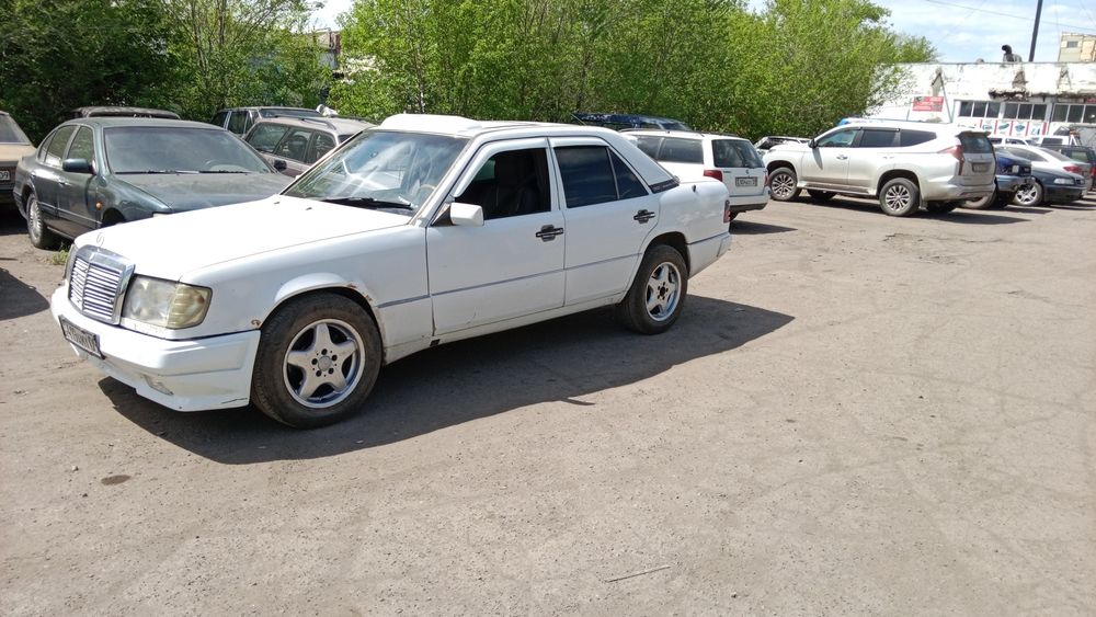 Продам  мерседес 124