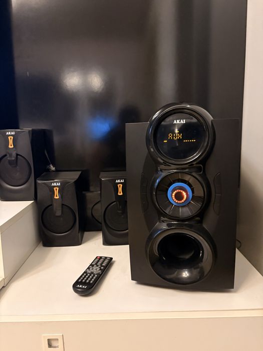 Sistem audio AKAI de vânzare