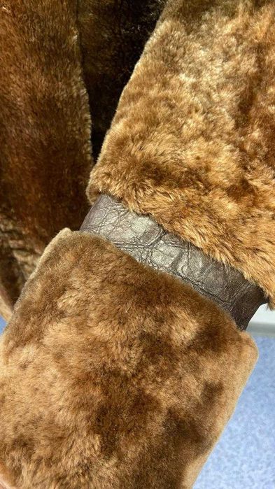 Натуральная мутоновая  шубка