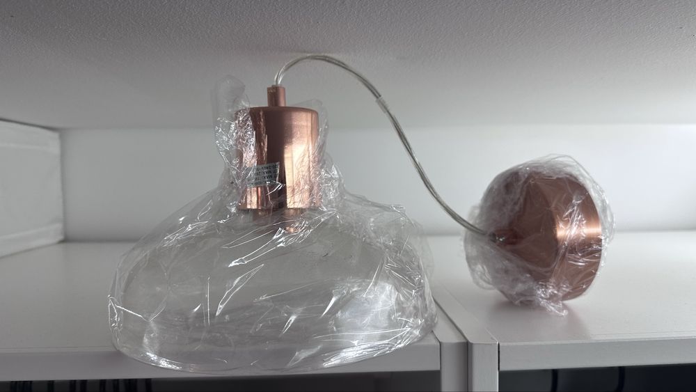 Две осветителни тела