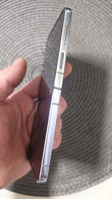 Samsung galaxy z flip 4