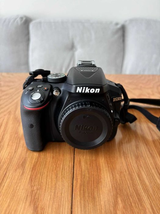 Nikon D5300 с обектив – Пълен готов комплект