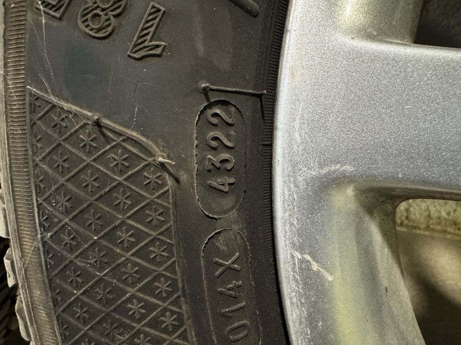 Джанти за хонда 15” 4х100 с гуми 185/60/15 дот 22