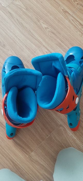 Vând role pentru copii