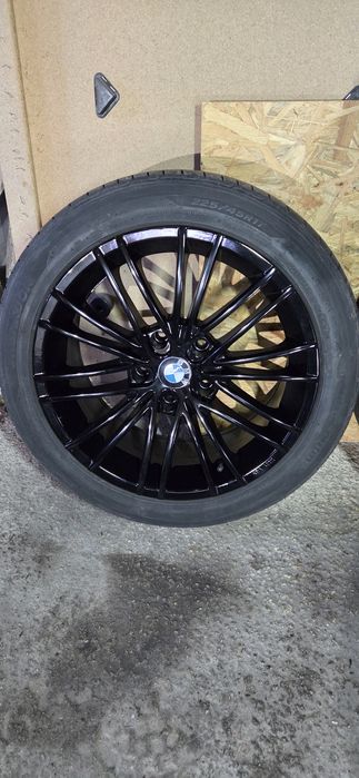 BMW джанти със летни гуми 225/45/17  8J×17. ET35. 5×120  DOT2120